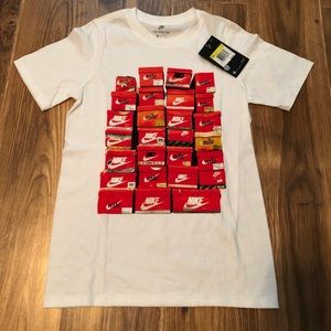 nike shirt with shoes on it
